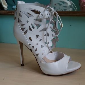 Guess 'Anny' heeled bootie